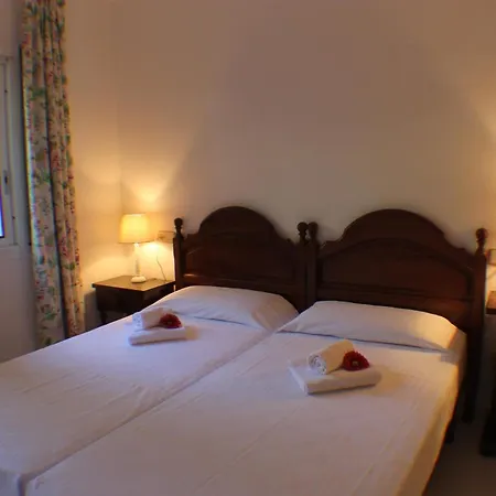 Agi Cibeles Villa Roses