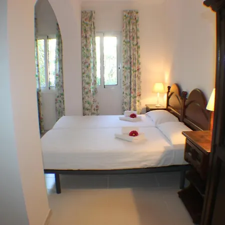 Villa Agi Cibeles Roses